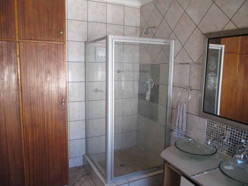 4 Bedroom Property for Sale in Hospitaalpark Free State